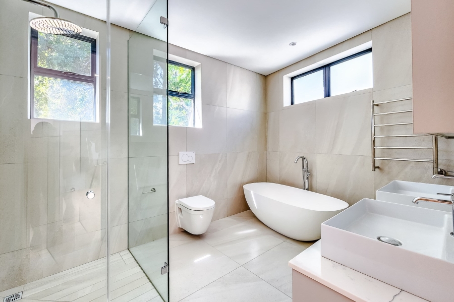 6 Bedroom Property for Sale in Camps Bay Western Cape